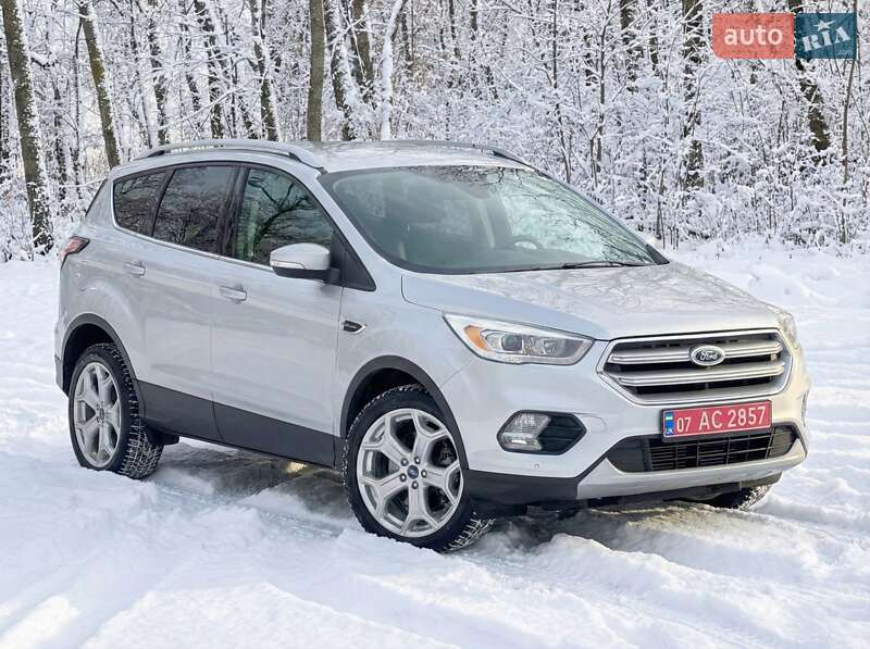 Внедорожник / Кроссовер Ford Kuga 2019 в Житомире