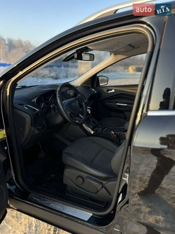 Внедорожник / Кроссовер Ford Kuga 2019 в Киеве фото 21 Внедорожник / Кроссовер Ford Kuga 2019 в Киеве