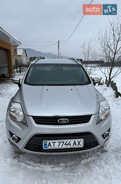 Внедорожник / Кроссовер Ford Kuga 2012 в Ивано-Франковске