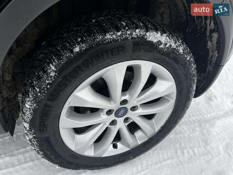 Внедорожник / Кроссовер Ford Kuga 2011 в Стрые
