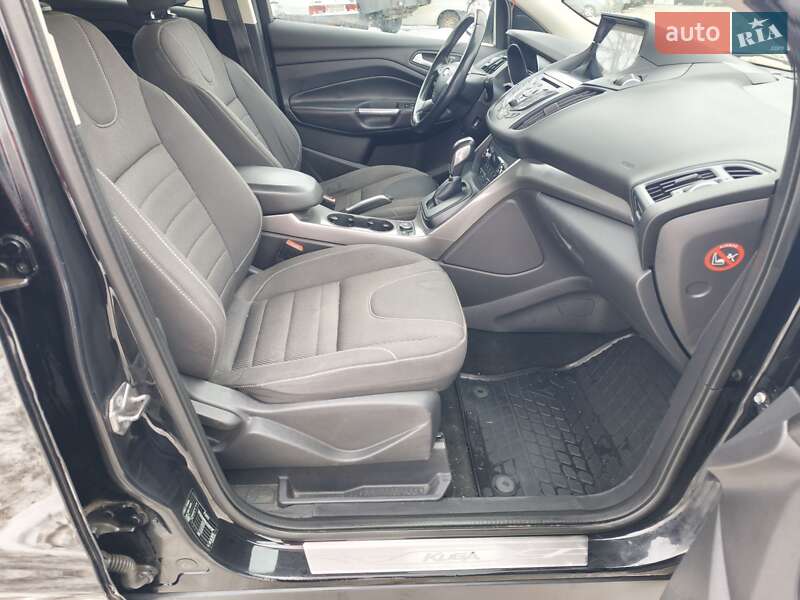 Внедорожник / Кроссовер Ford Kuga 2016 в Киеве