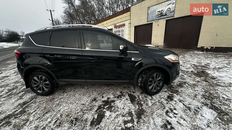 Внедорожник / Кроссовер Ford Kuga 2010 в Глухове