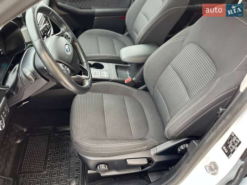 Позашляховик / Кросовер Ford Kuga 2020 в Бердичеві