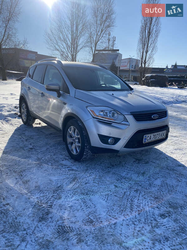 Позашляховик / Кросовер Ford Kuga 2011 в Києві