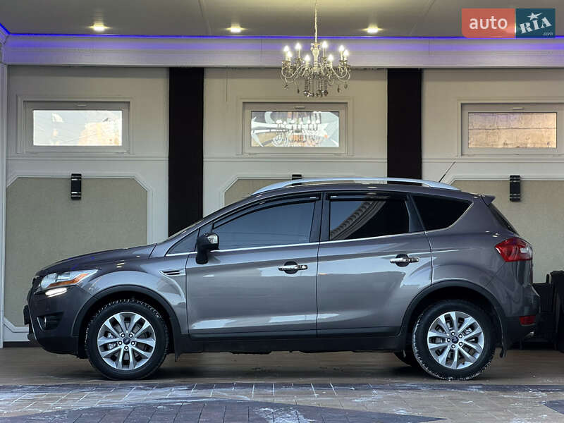 Позашляховик / Кросовер Ford Kuga 2013 в Дніпрі