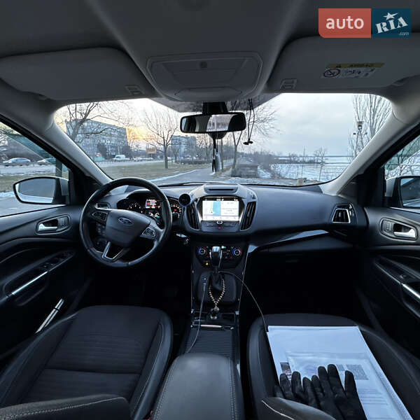 Позашляховик / Кросовер Ford Kuga 2019 в Дніпрі