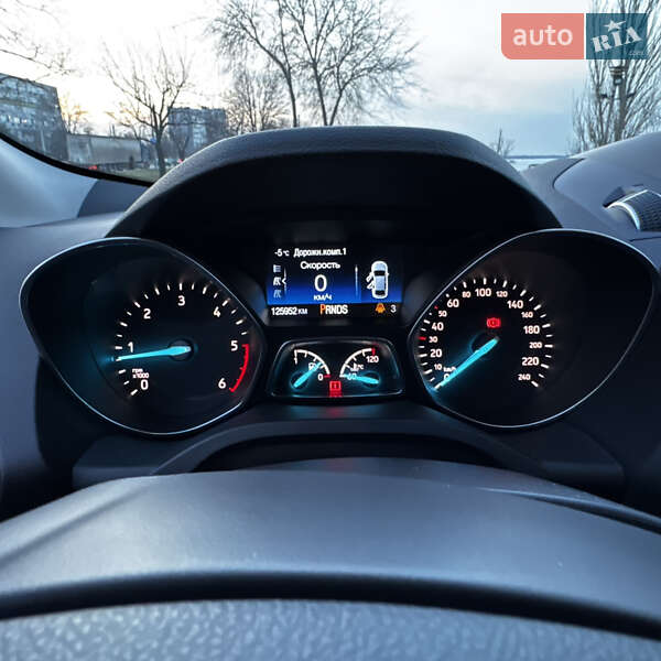 Позашляховик / Кросовер Ford Kuga 2019 в Дніпрі