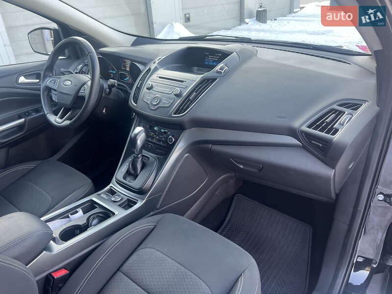 Позашляховик / Кросовер Ford Kuga 2018 в Вінниці