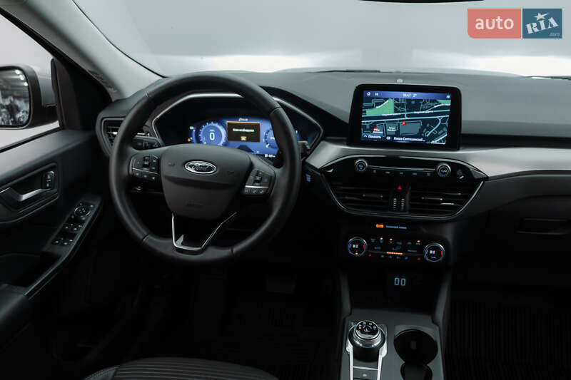 Позашляховик / Кросовер Ford Kuga 2021 в Києві