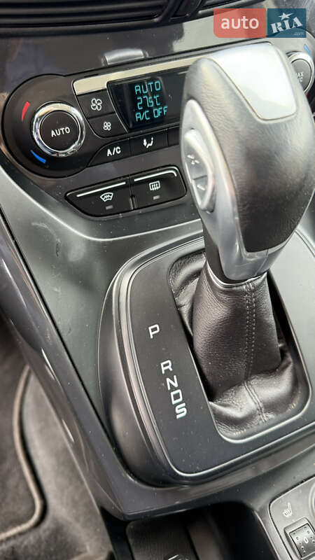 Внедорожник / Кроссовер Ford Kuga 2015 в Луцке