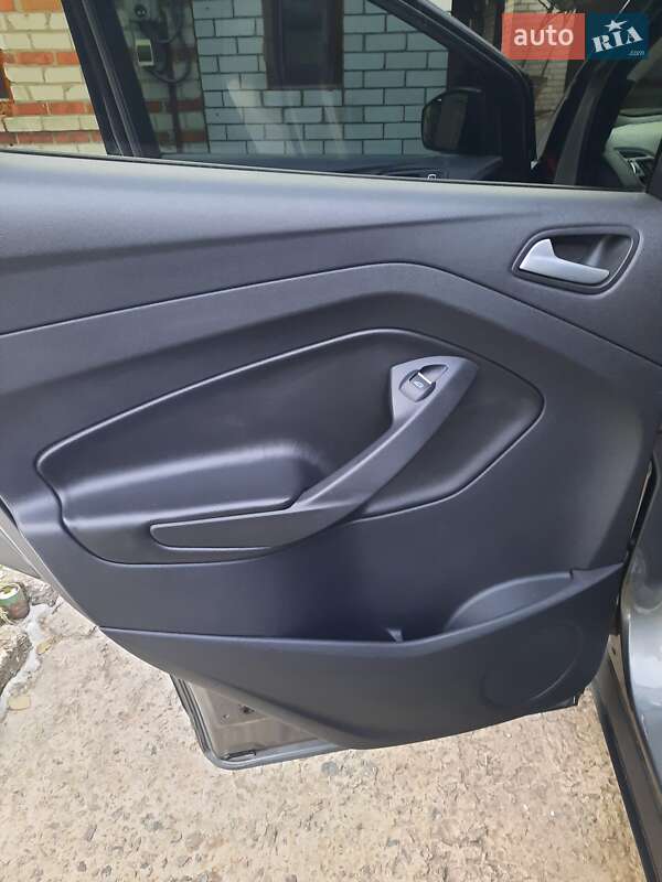 Позашляховик / Кросовер Ford Kuga 2013 в Новомосковську фото 22 Позашляховик / Кросовер Ford Kuga 2013 в Новомосковську