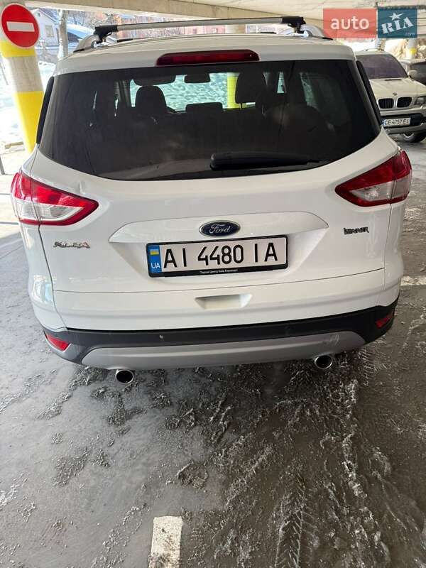 Внедорожник / Кроссовер Ford Kuga 2016 в Львове