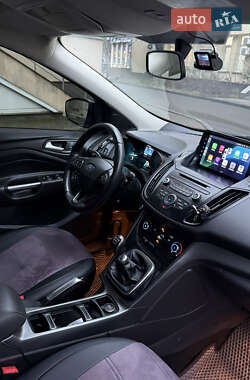 Внедорожник / Кроссовер Ford Kuga 2016 в Полтаве