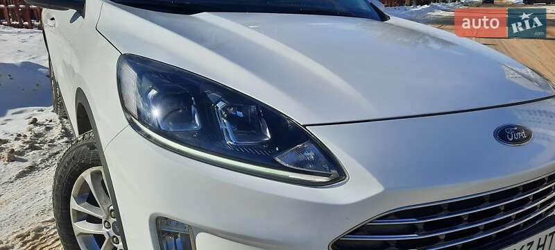 Позашляховик / Кросовер Ford Kuga 2021 в Харкові