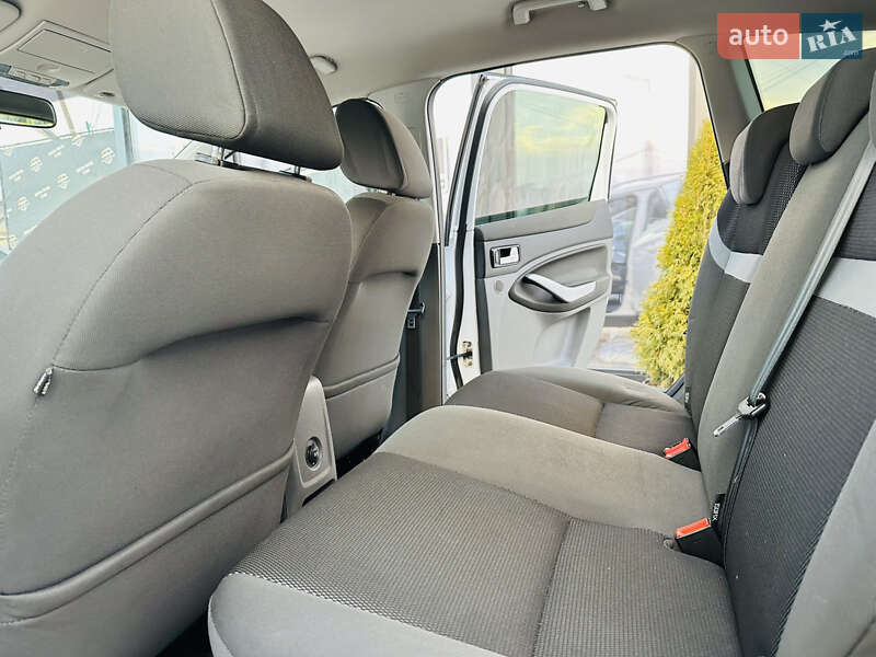 Внедорожник / Кроссовер Ford Kuga 2012 в Харькове фото 16 Внедорожник / Кроссовер Ford Kuga 2012 в Харькове