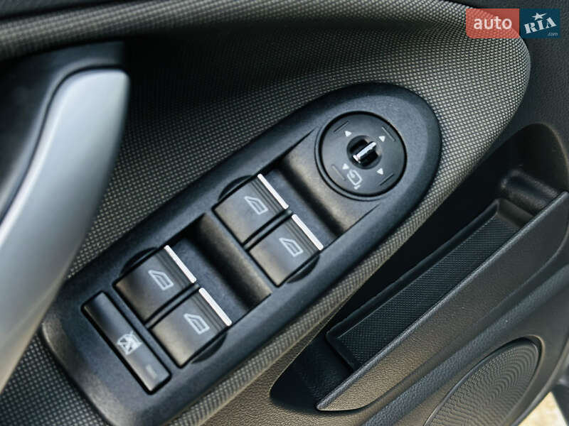 Внедорожник / Кроссовер Ford Kuga 2012 в Харькове фото 24 Внедорожник / Кроссовер Ford Kuga 2012 в Харькове