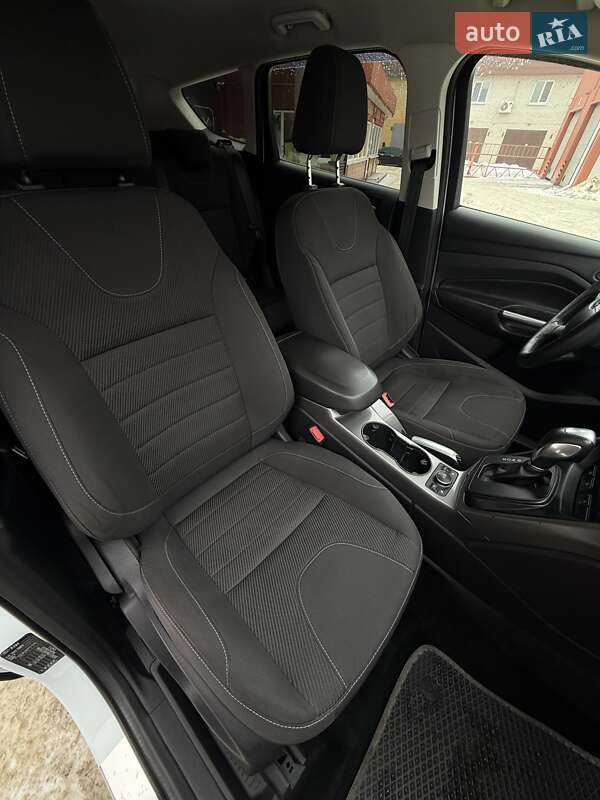 Внедорожник / Кроссовер Ford Kuga 2015 в Сумах фото 22 Внедорожник / Кроссовер Ford Kuga 2015 в Сумах