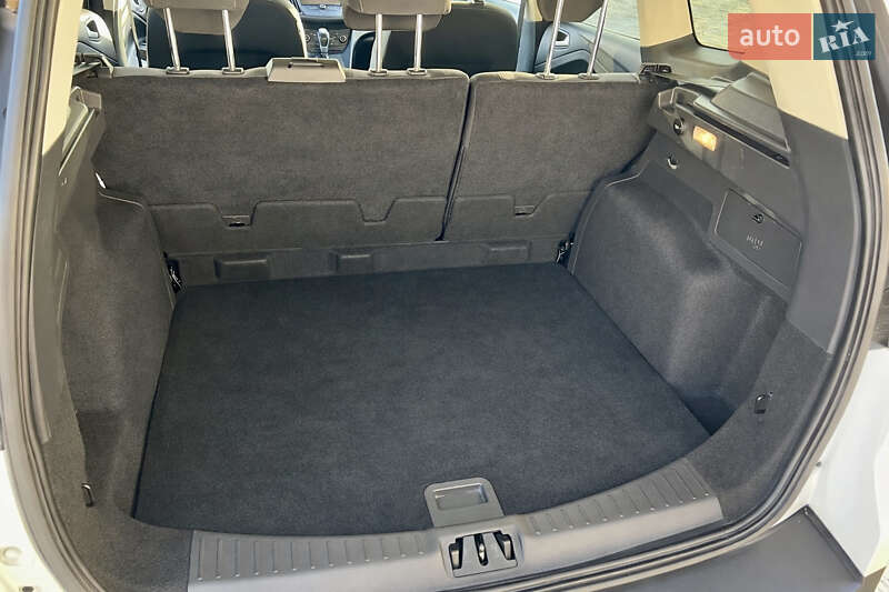 Внедорожник / Кроссовер Ford Kuga 2016 в Киеве фото 23 Внедорожник / Кроссовер Ford Kuga 2016 в Киеве