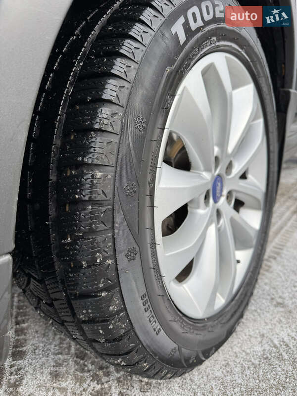 Внедорожник / Кроссовер Ford Kuga 2011 в Киеве