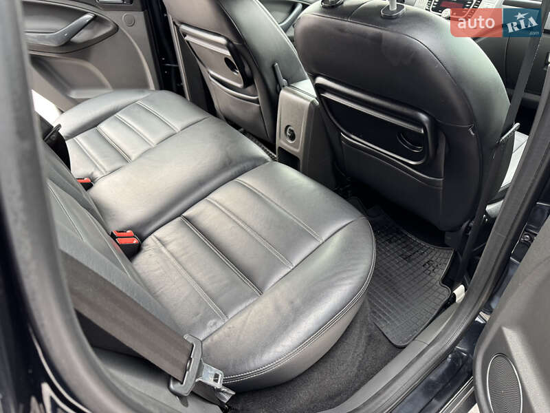 Внедорожник / Кроссовер Ford Kuga 2011 в Киеве