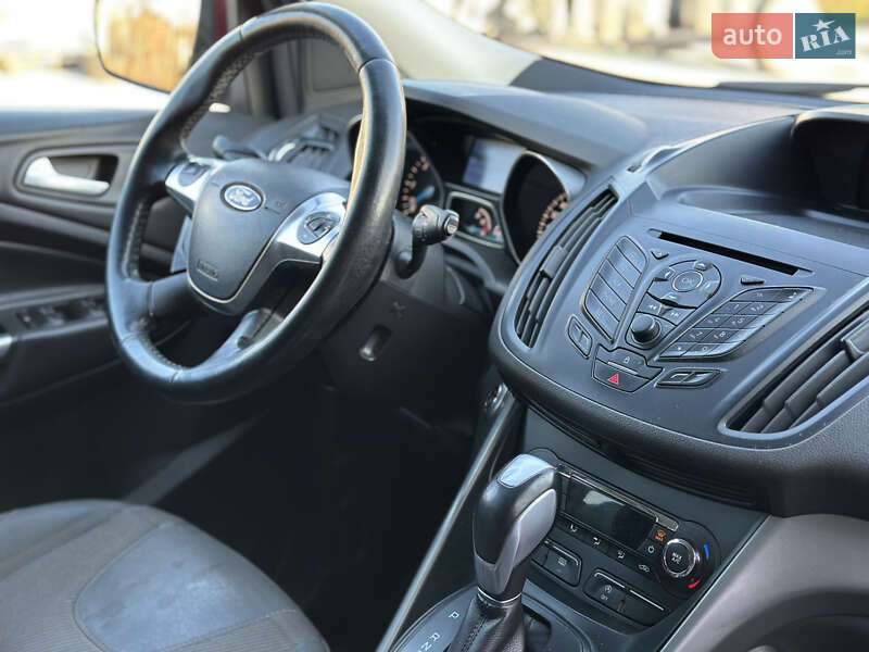 Позашляховик / Кросовер Ford Kuga 2015 в Львові фото 46 Позашляховик / Кросовер Ford Kuga 2015 в Львові