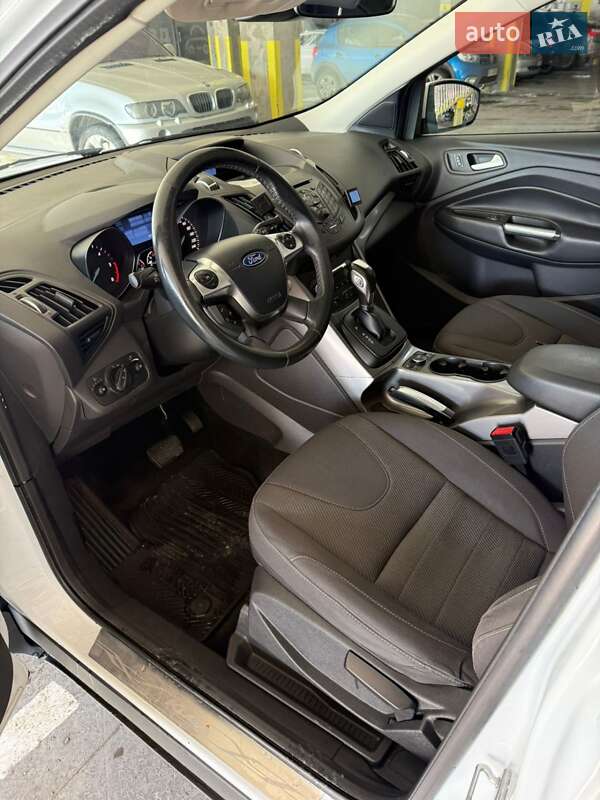 Позашляховик / Кросовер Ford Kuga 2016 в Львові фото 11 Позашляховик / Кросовер Ford Kuga 2016 в Львові