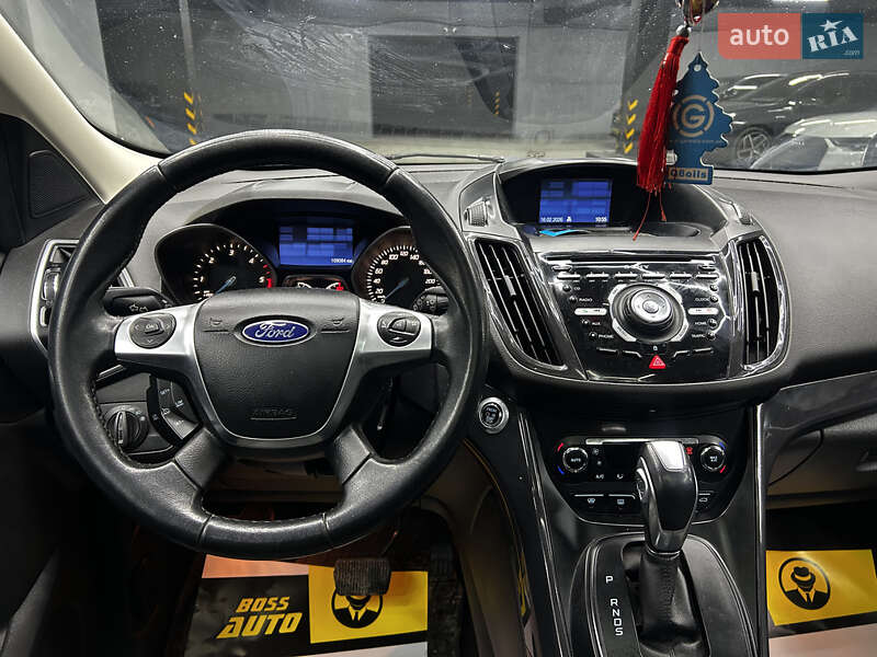 Позашляховик / Кросовер Ford Kuga 2014 в Чернівцях