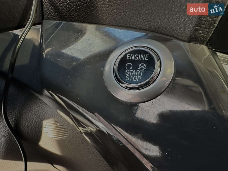 Внедорожник / Кроссовер Ford Kuga 2015 в Львове фото 64 Внедорожник / Кроссовер Ford Kuga 2015 в Львове