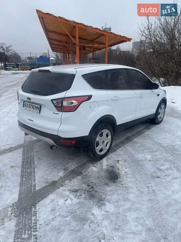 Внедорожник / Кроссовер Ford Kuga 2018 в Харькове