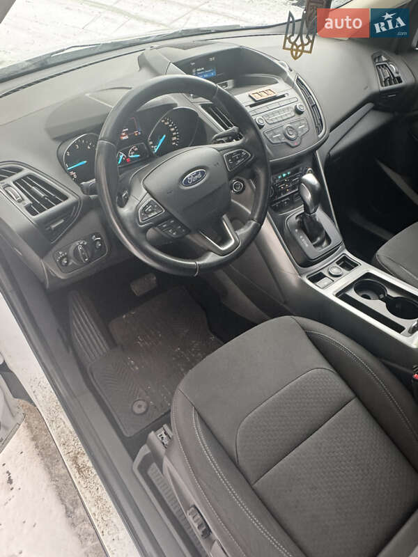 Внедорожник / Кроссовер Ford Kuga 2018 в Харькове