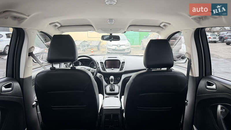 Позашляховик / Кросовер Ford Kuga 2019 в Луцьку