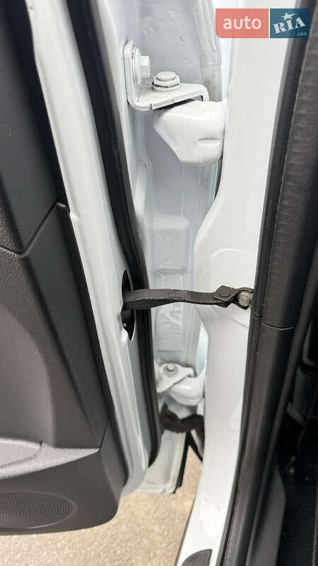 Позашляховик / Кросовер Ford Kuga 2019 в Луцьку