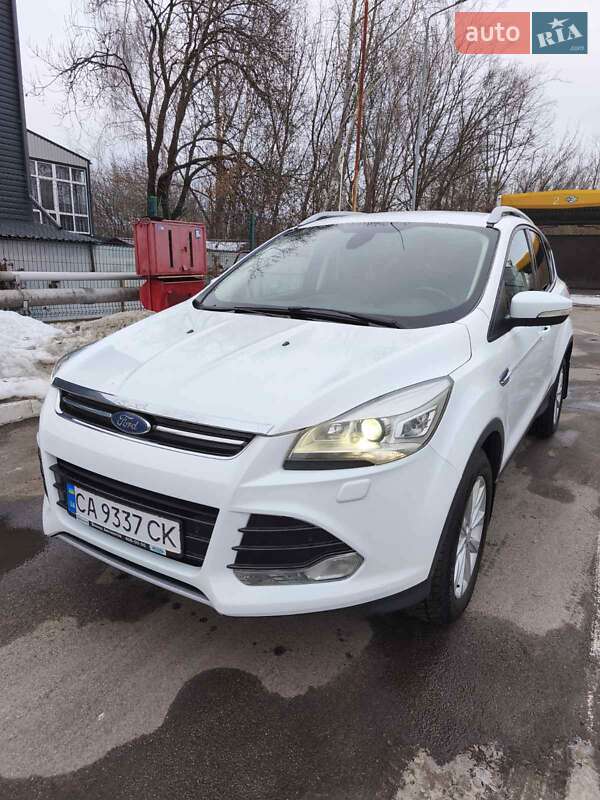 Внедорожник / Кроссовер Ford Kuga 2015 в Киеве фото 3 Внедорожник / Кроссовер Ford Kuga 2015 в Киеве