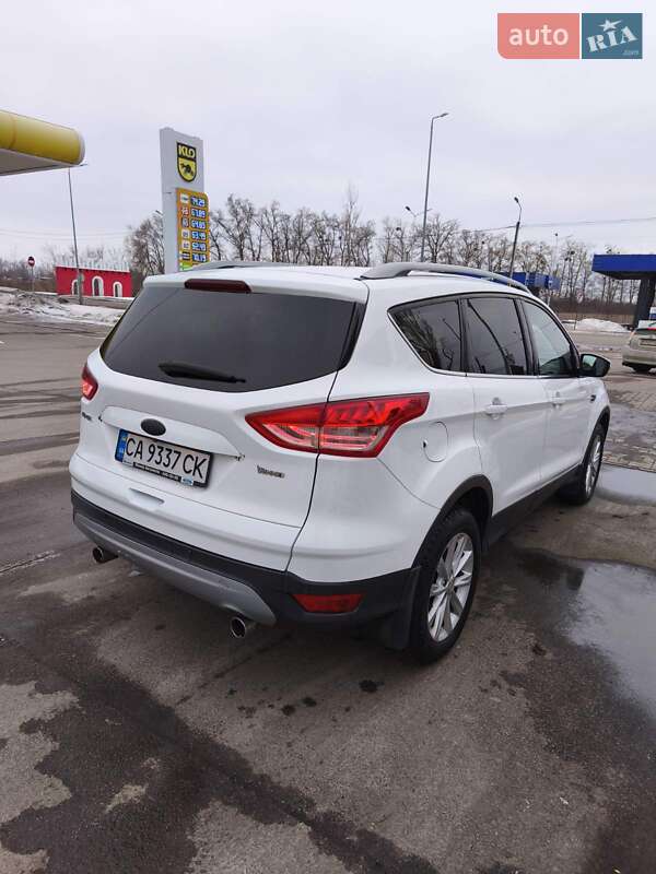 Внедорожник / Кроссовер Ford Kuga 2015 в Киеве фото 6 Внедорожник / Кроссовер Ford Kuga 2015 в Киеве