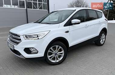 Внедорожник / Кроссовер Ford Kuga 2019 в Бершади