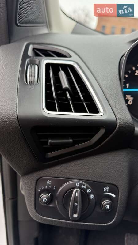 Внедорожник / Кроссовер Ford Kuga 2019 в Бершади