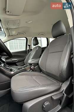 Внедорожник / Кроссовер Ford Kuga 2019 в Бершади