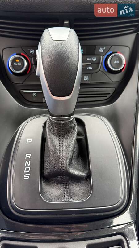 Внедорожник / Кроссовер Ford Kuga 2019 в Бершади