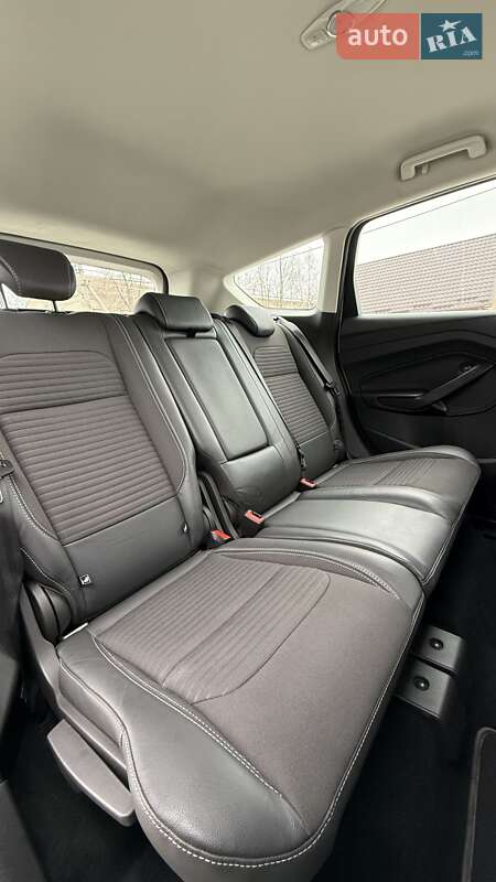 Внедорожник / Кроссовер Ford Kuga 2019 в Бершади