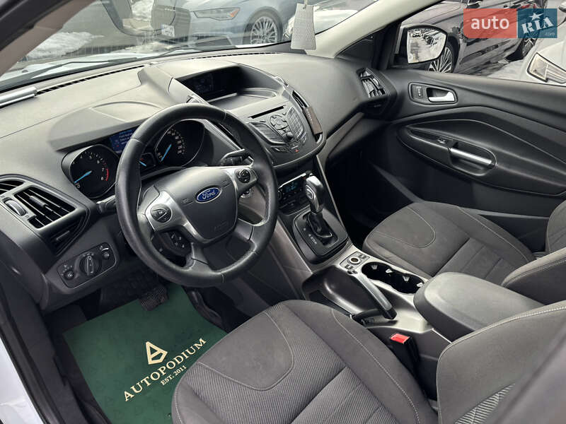 Внедорожник / Кроссовер Ford Kuga 2013 в Киеве
