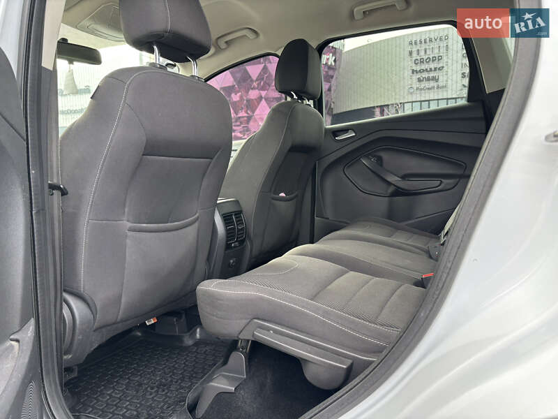 Внедорожник / Кроссовер Ford Kuga 2013 в Киеве