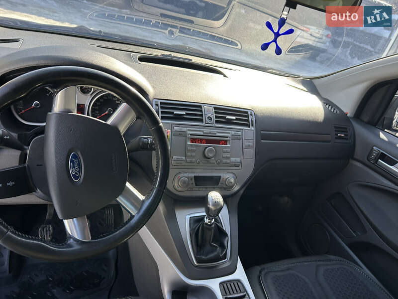 Позашляховик / Кросовер Ford Kuga 2012 в Сумах