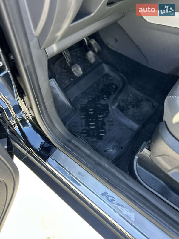 Позашляховик / Кросовер Ford Kuga 2012 в Сумах