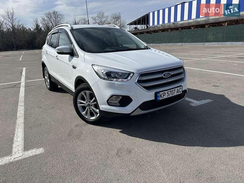 Внедорожник / Кроссовер Ford Kuga 2019 в Запорожье