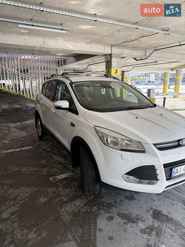 Позашляховик / Кросовер Ford Kuga 2016 в Львові