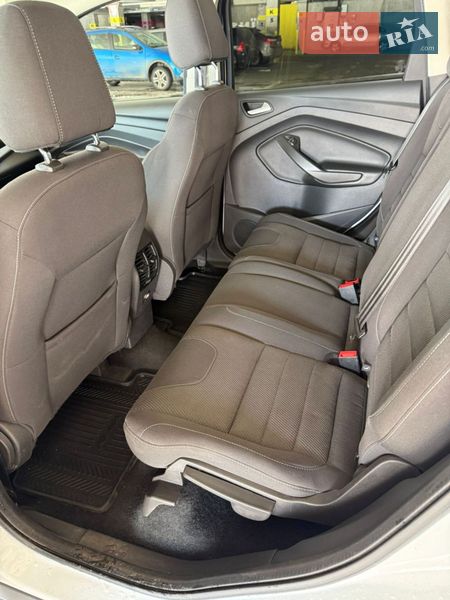 Позашляховик / Кросовер Ford Kuga 2016 в Львові