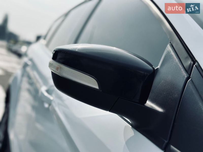 Внедорожник / Кроссовер Ford Kuga 2017 в Кременчуге