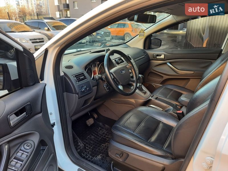 Позашляховик / Кросовер Ford Kuga 2012 в Києві