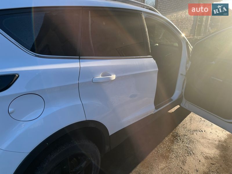 Внедорожник / Кроссовер Ford Kuga 2019 в Виннице