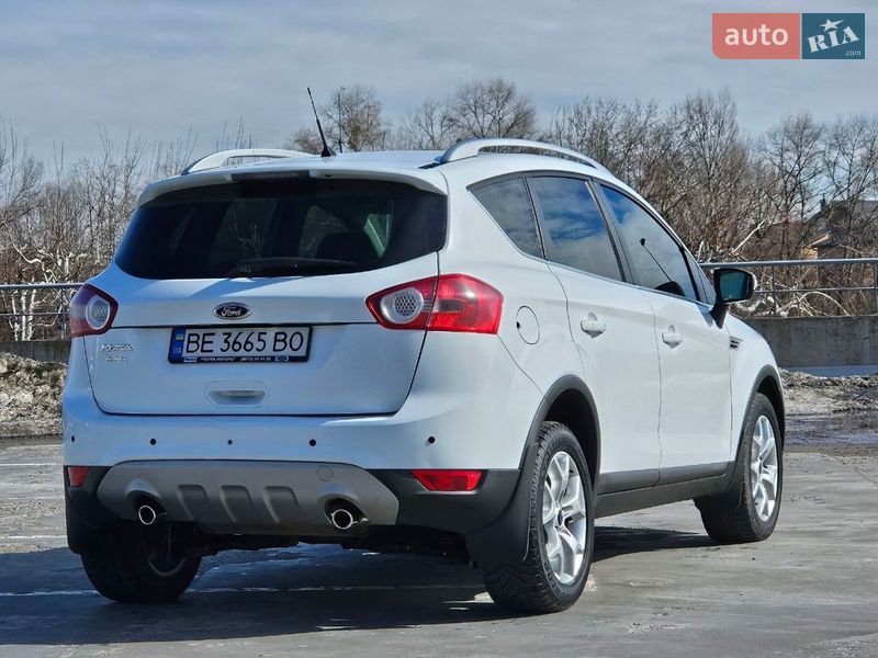 Позашляховик / Кросовер Ford Kuga 2011 в Києві
